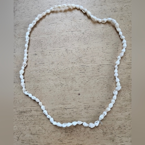 Necklaces Pukalani and seashell set - Picture 3 of 3